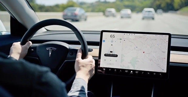 Tesla Autopilot hero min
