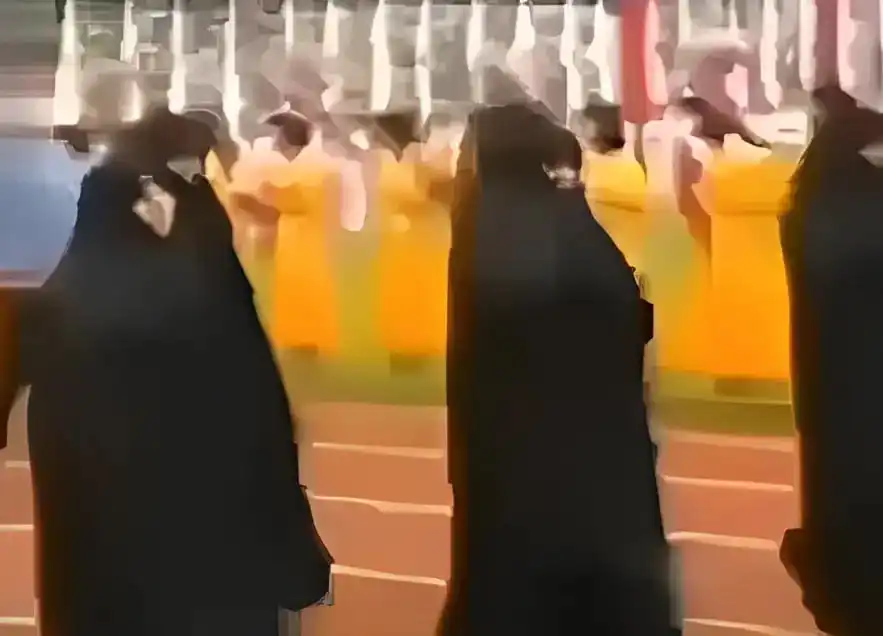 ورزشی ایران در سال 1990 را ببینید