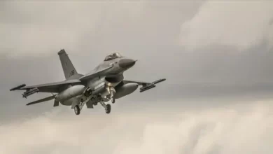 f 16