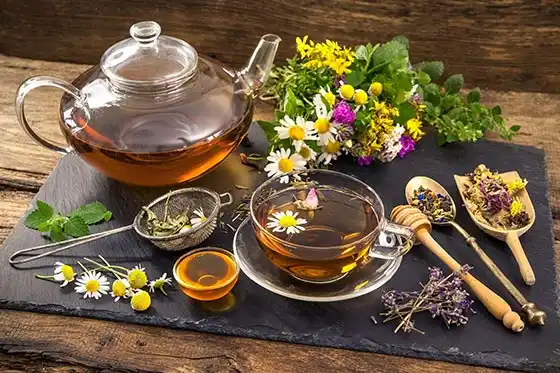 بهترین دمنوش‌‌های گیاهی برای بهبود سرفه