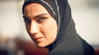 محیا دهقانی