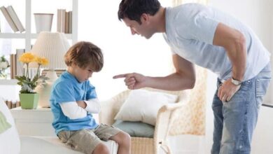 چرا اجبار کودکان برای احترام گذاشتن به بزرگترها کار درستی نیست؟
