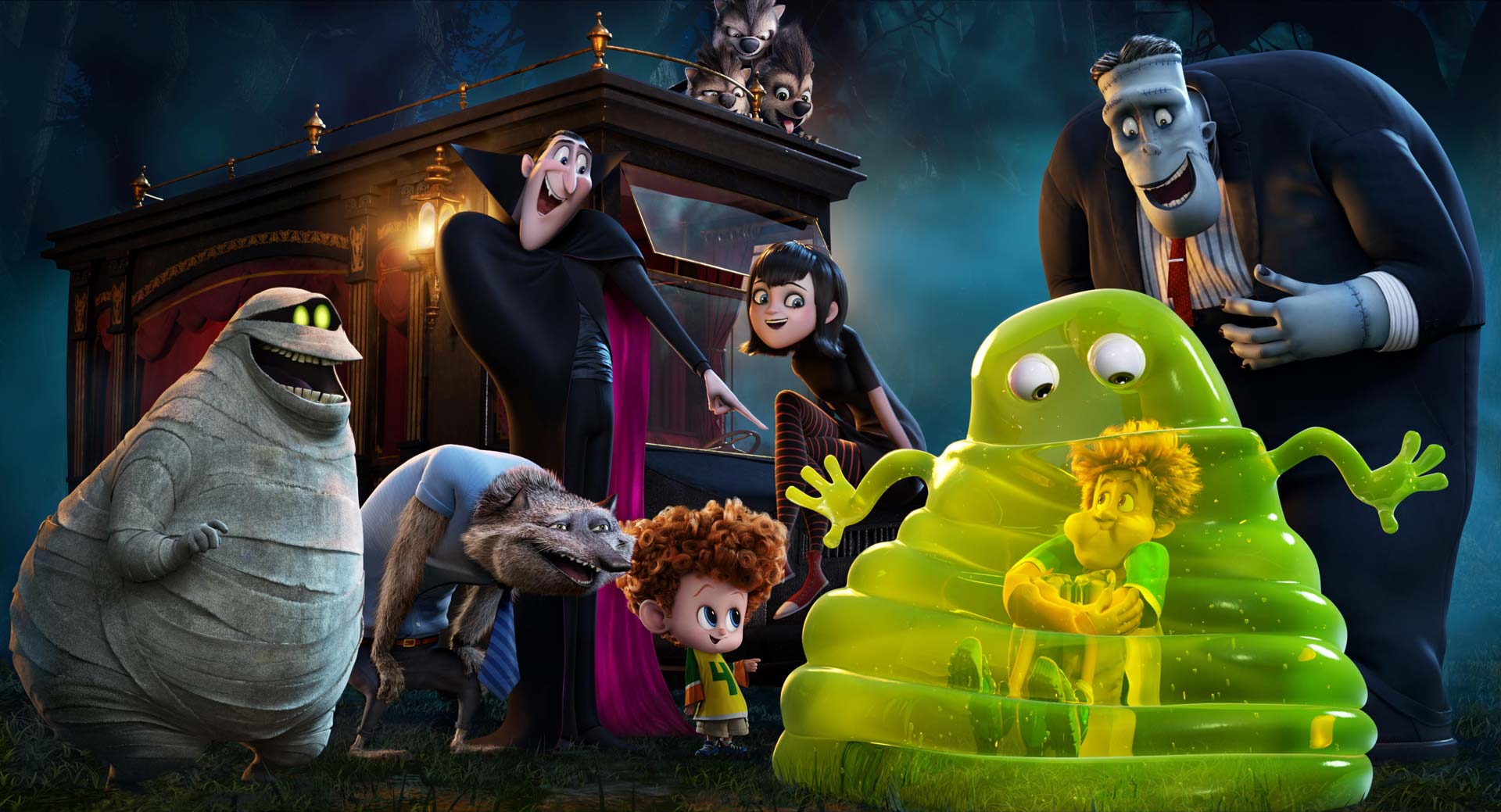 hotel transylvania dracula mummy mavis her husband and boy