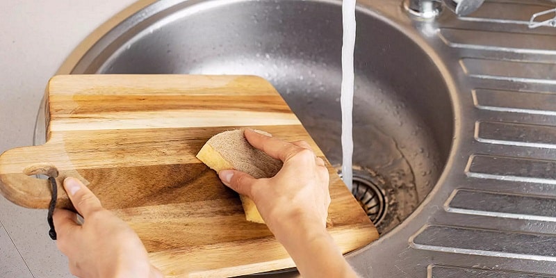 رعایت بهداشت تخته‌های برش و اسفنج‌