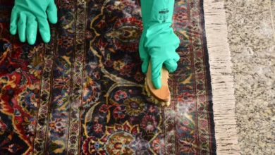 شست‌وشوی فرش برای خانه‌تکانی عید