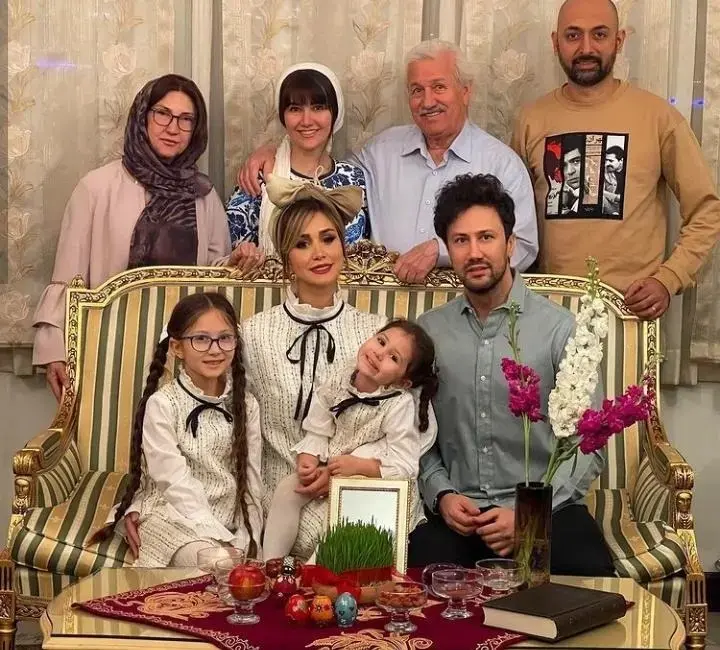 شاهرخاستخری1