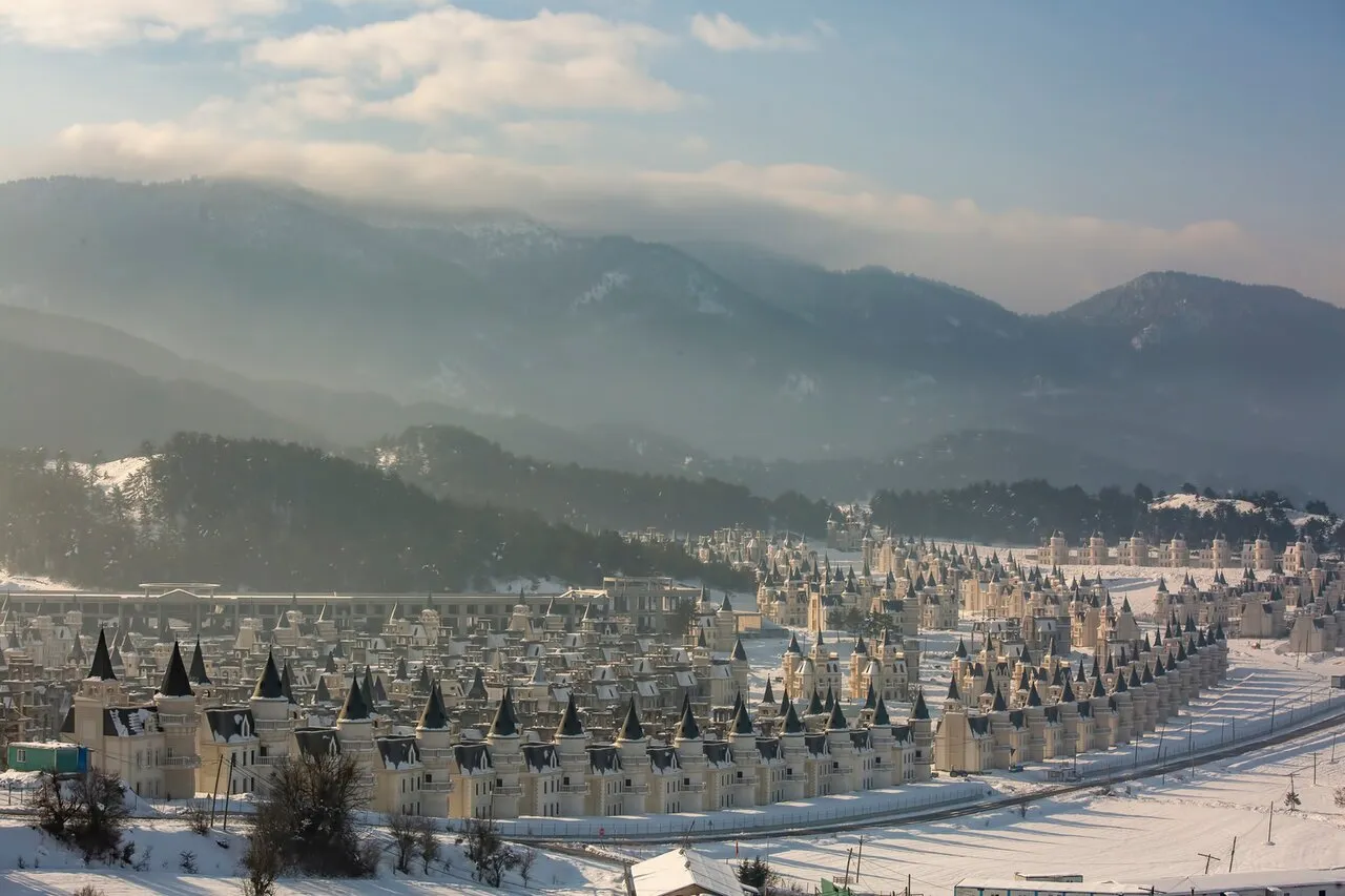 (تصاویر) ترکیه رویای زندگی در دیزنی را محقق کرد!
