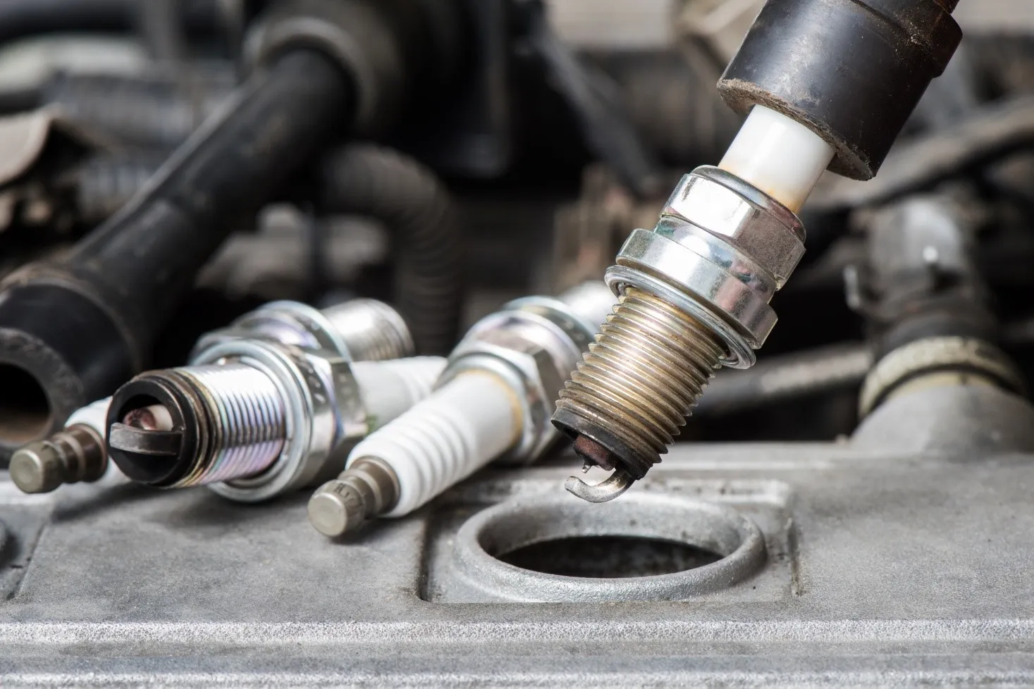 time to replace car spark plugs 1