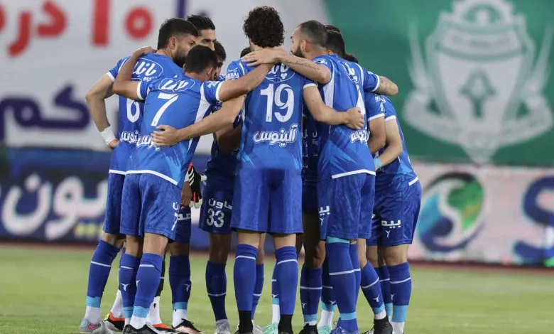 لباس قهرمانی استقلال