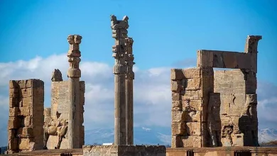 خطر جدی در کمین تخت جمشید