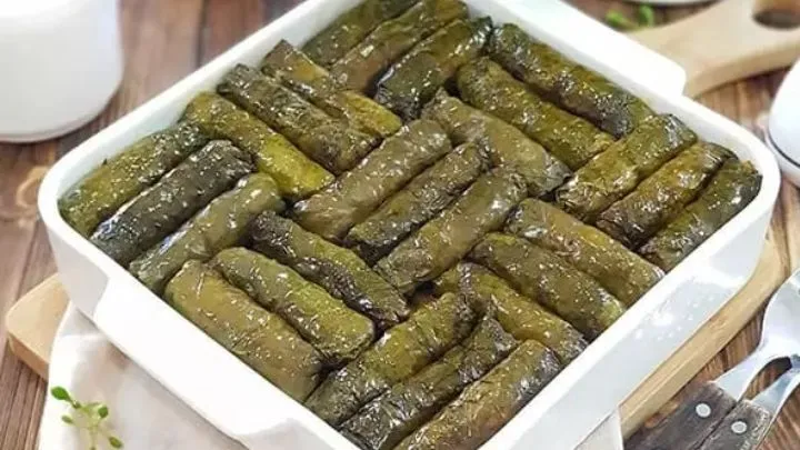 دلمه برگ گیلاس