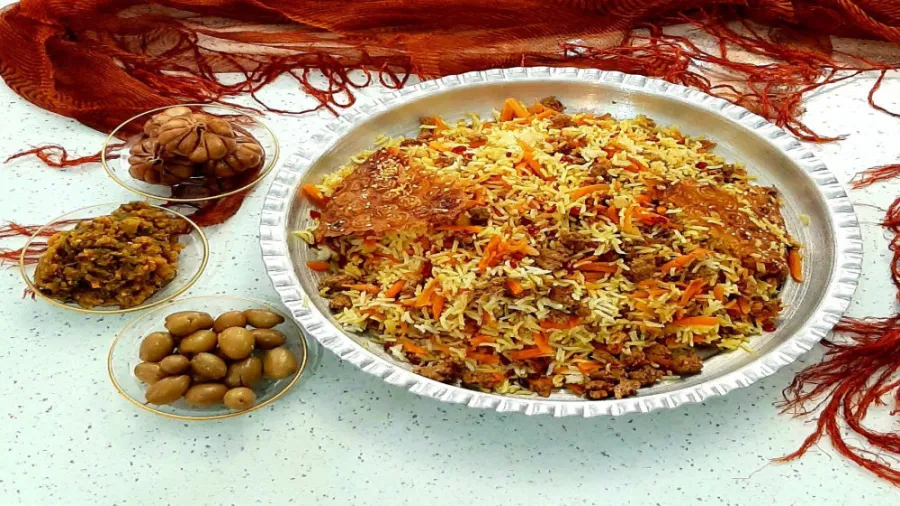 طرز تهیه هویج پلو ی مجلسی و رازهای خوشمزه شدن آن1
