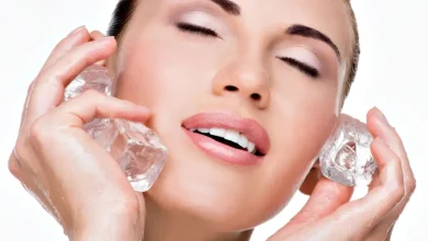 فواید ماساژ صورت با یخ برای پوست