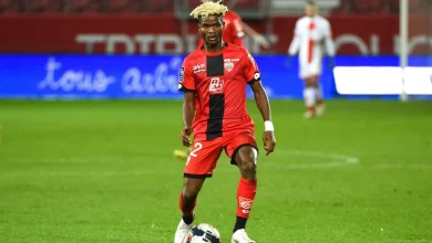 بازیکن استقلال