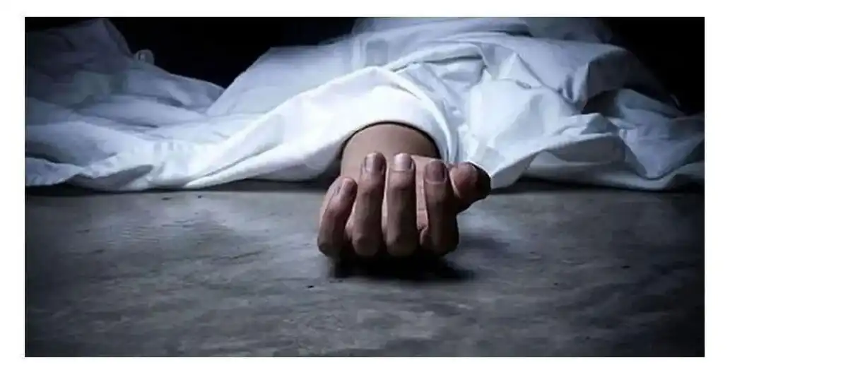 کشف جسد زنی که با سکه‌هایش دفن شدعکس 1