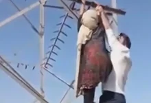 لحظه نجات یک دختر از خودکشی روی دکل برق (فیلم) 4 خودکشی