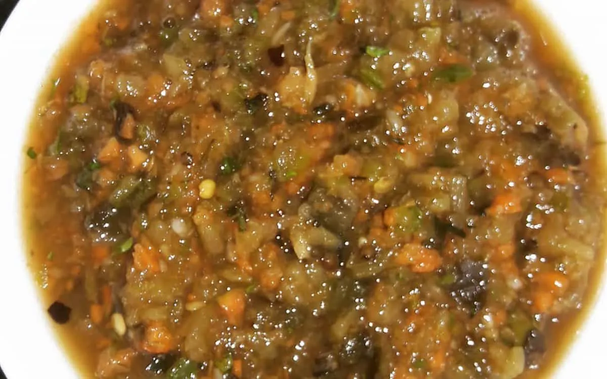 طرز تهیه ترشی لیته بادمجان کبابی با یک روش خاص