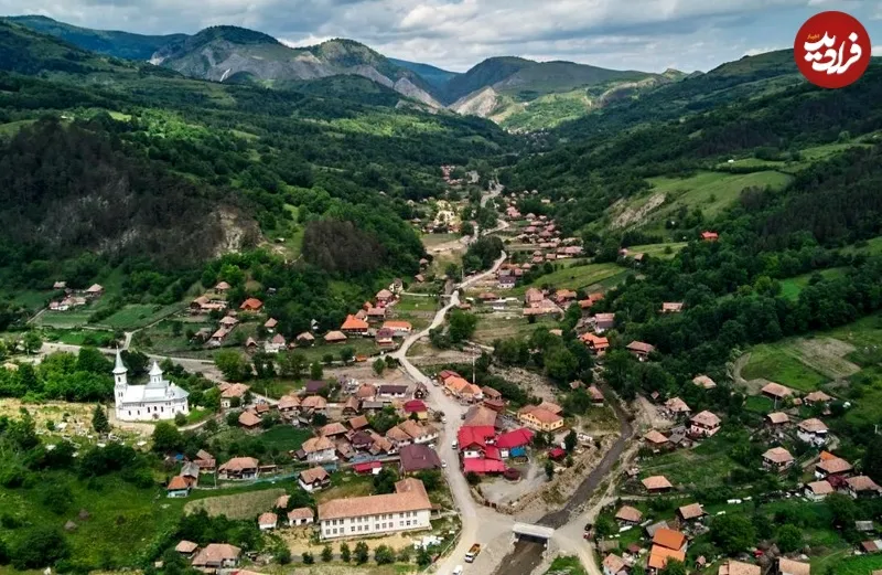 چشم‌انداز روستای کولتی در رومانی