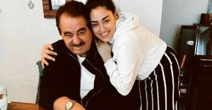 خواننده معروف