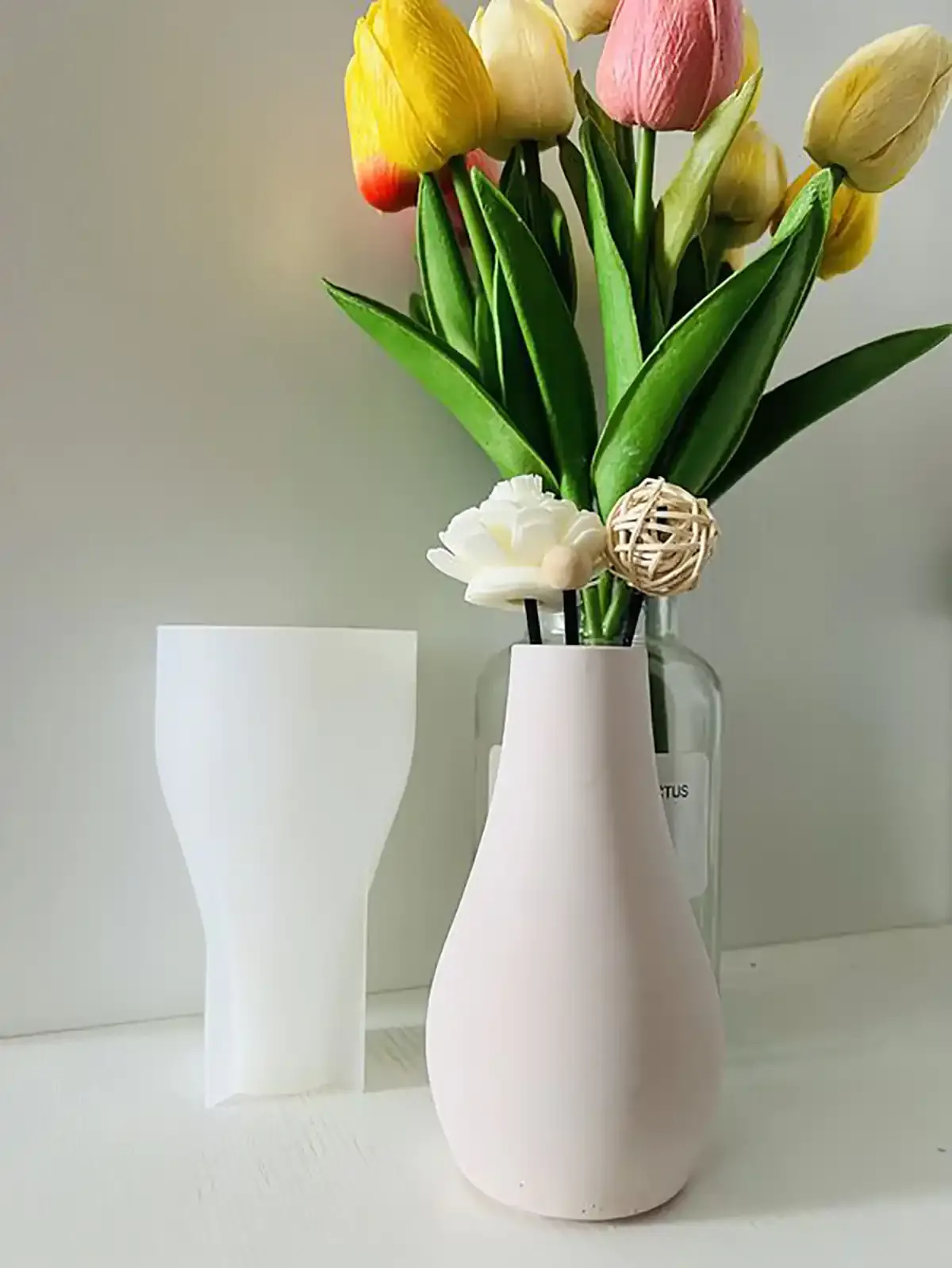 گلدان مینیمال و مدرن