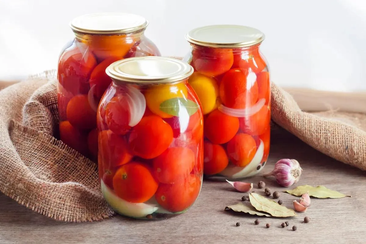 ترشی گوجه گیلاسی1