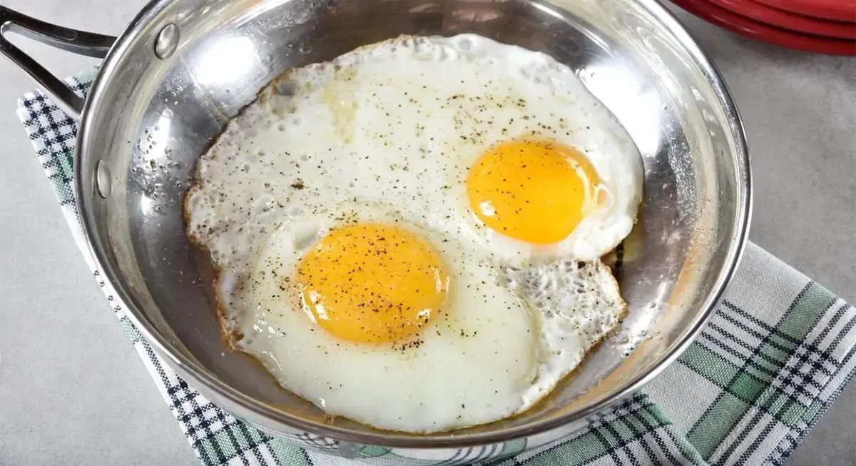 جلوگیری از چسبیدن غذا به ظروف استیل1