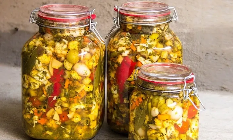 طرز تهیه ترشی هفت بیجار زرد1