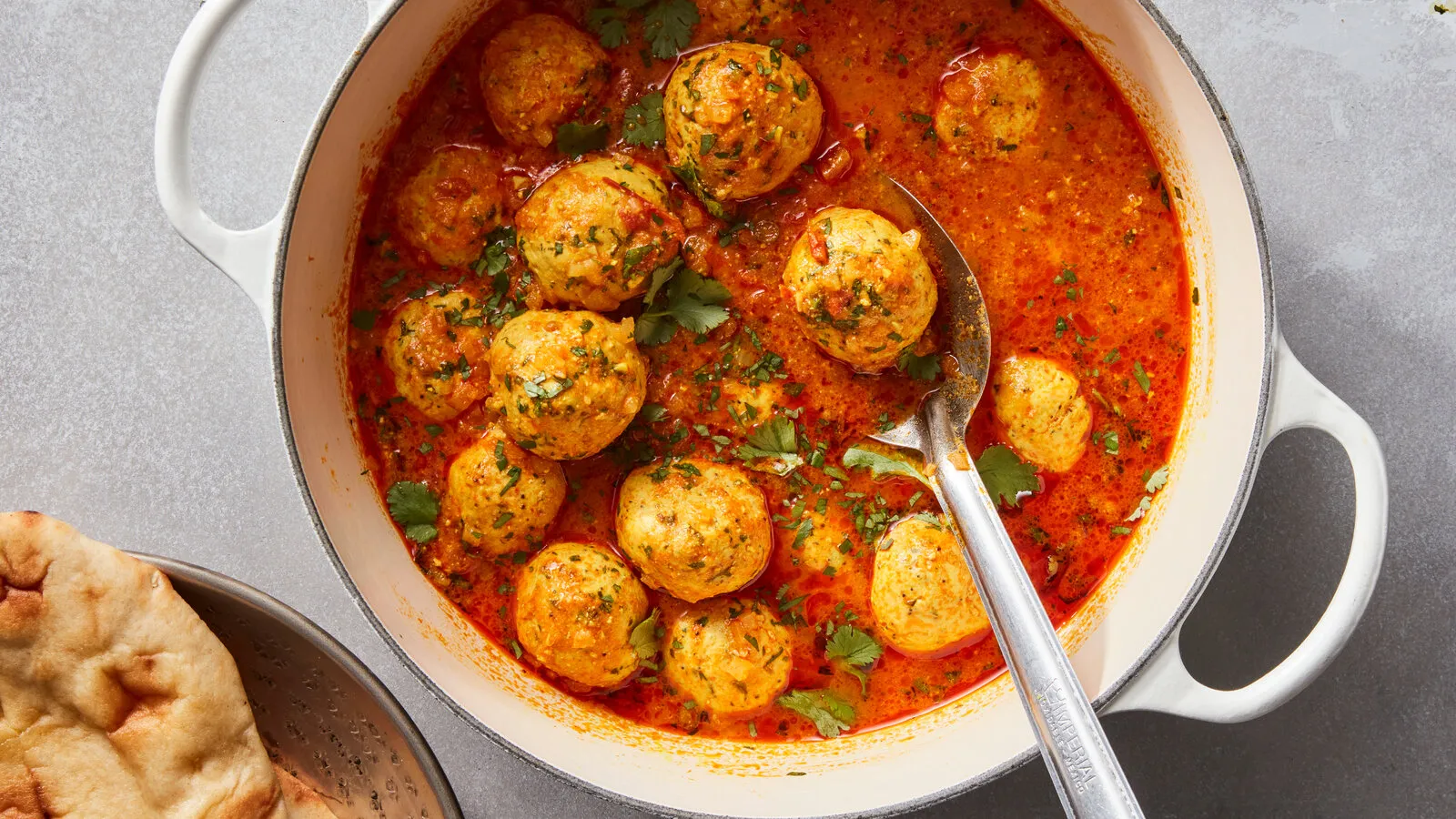 طرز تهیه کوفته با سس زرشک