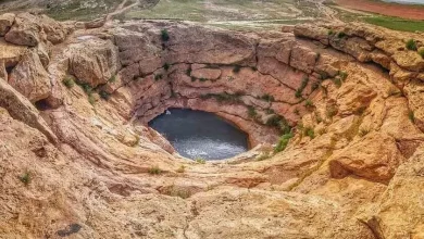 چشمه ای با خواص درمانی در دل تپه های آتشفشانی مشهد عکس4