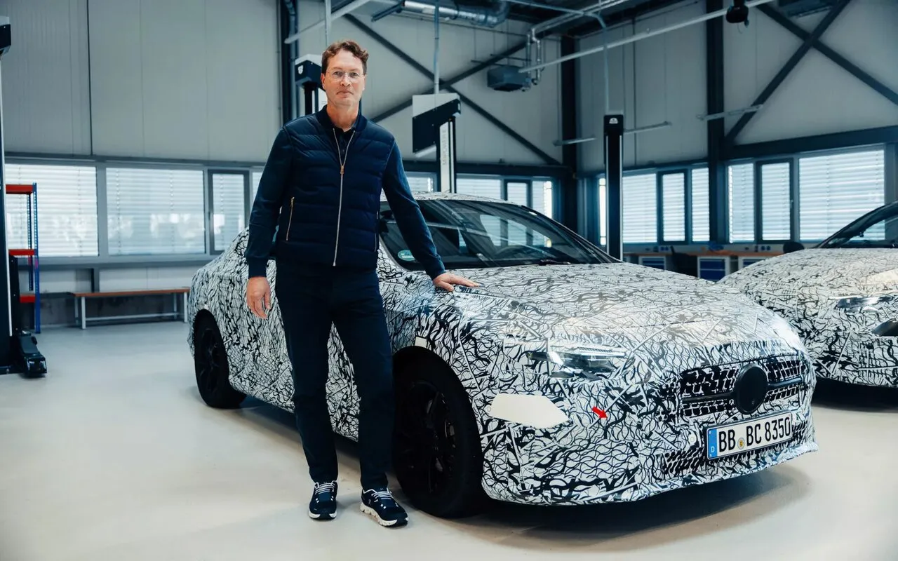 نازنین بیاتی