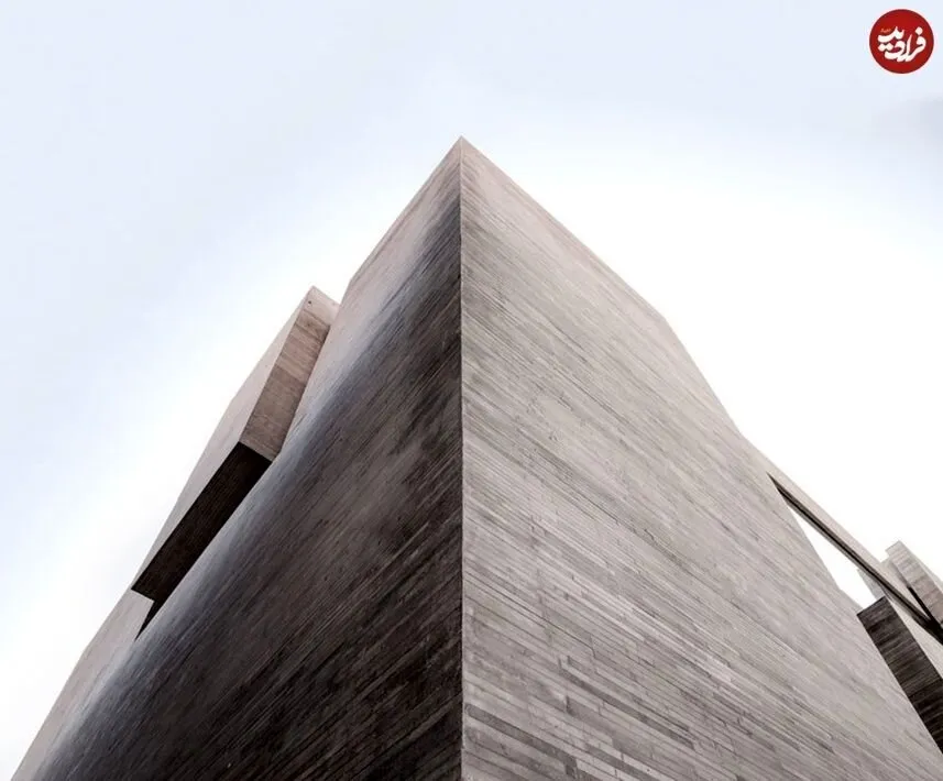 خانه قلعه مانند در دماوند