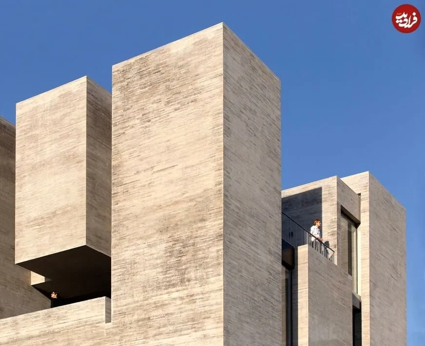 خانه قلعه مانند در دماوند