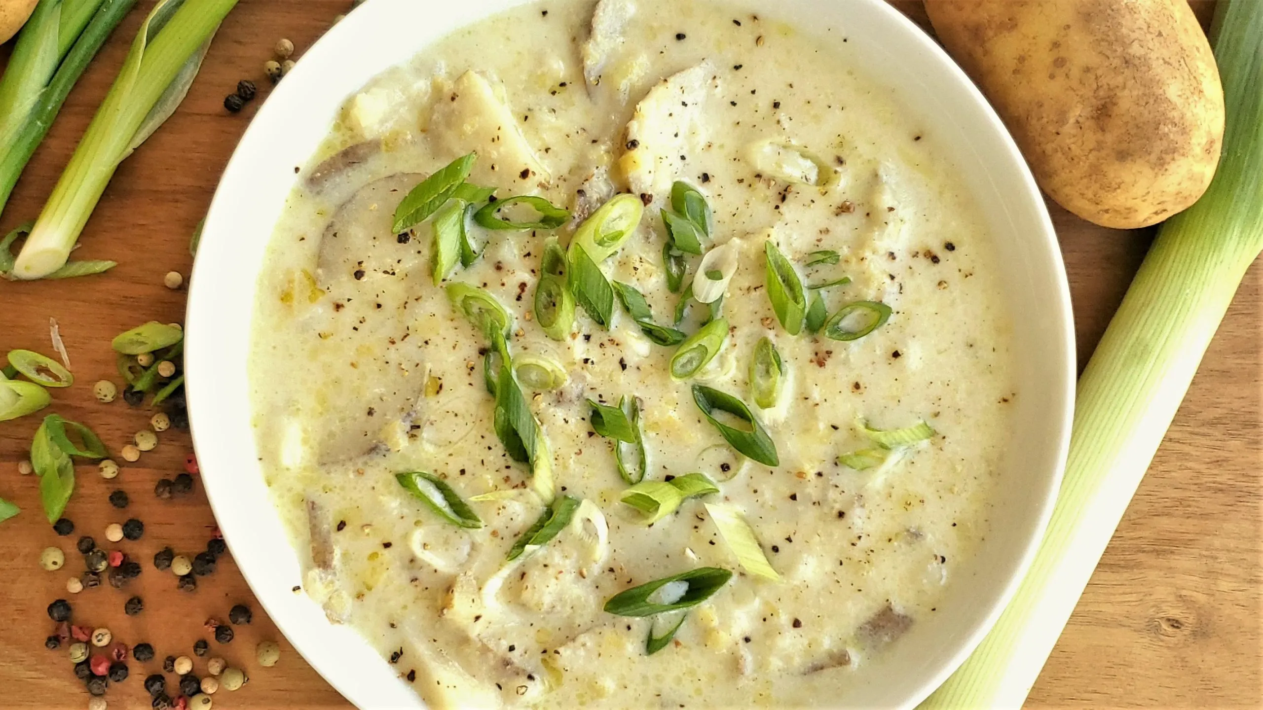 طرز تهیه سوپ تره‌ فرنگی و سیب‌ زمینی