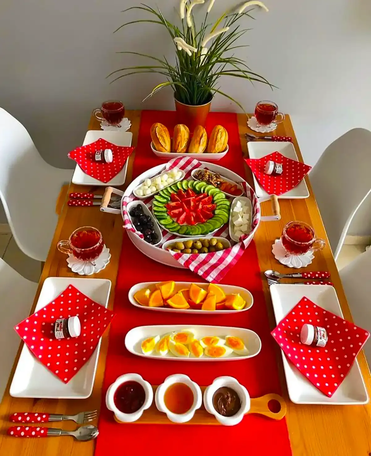 چیدمان میز صبحانه6