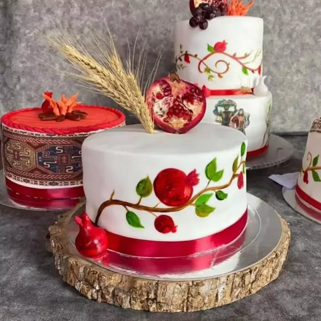کیک شب یلدا دیزایین جدید