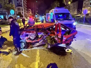 واژگونی اتوبوس