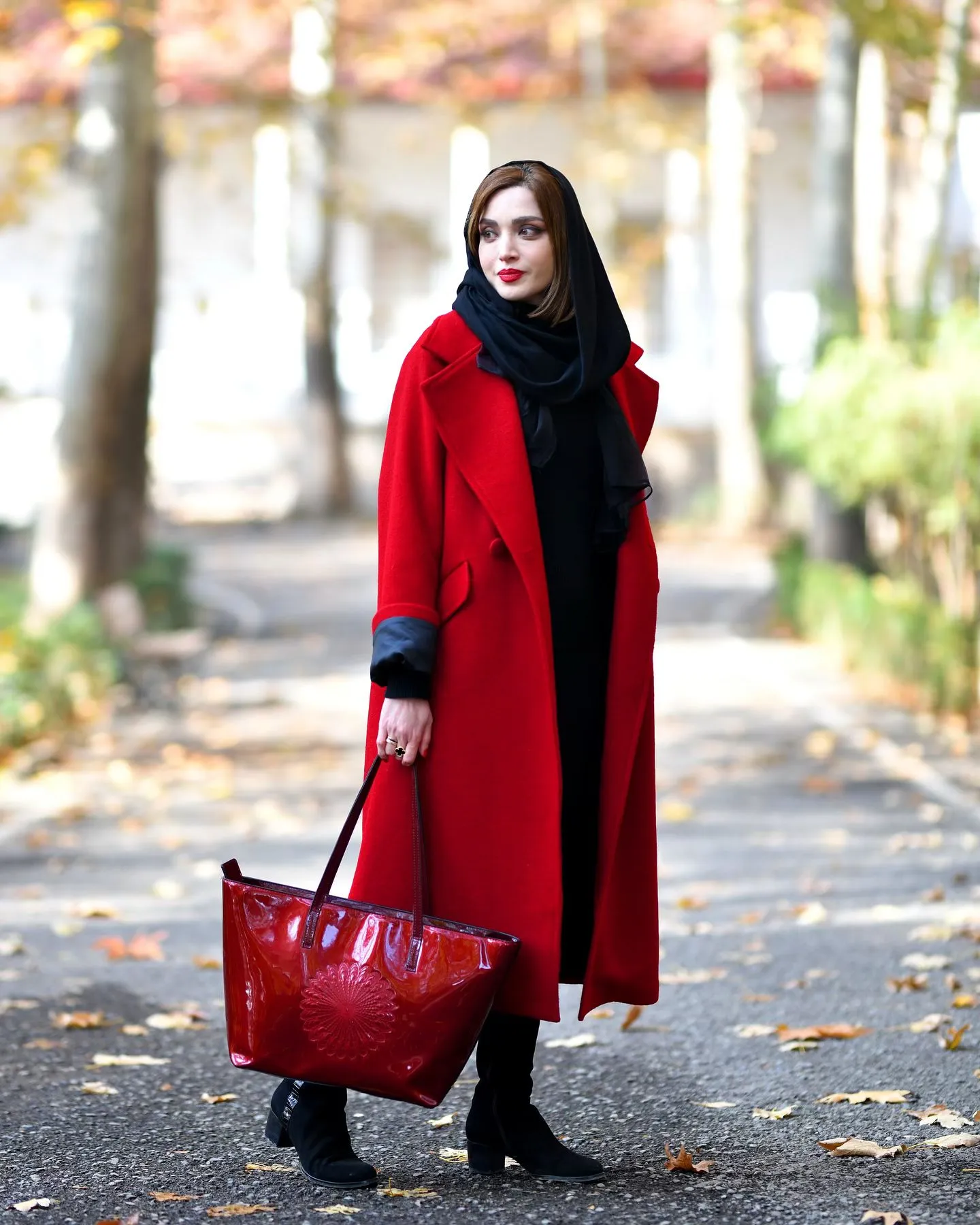 استایل جدید بهنوش طباطبایی با حال و هوای پاییزی