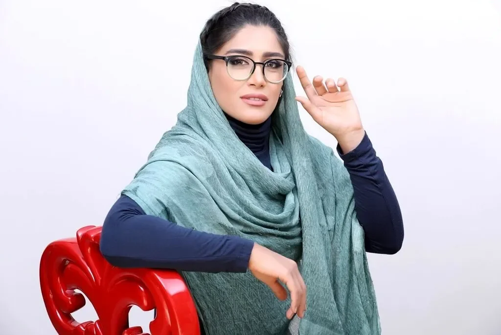تغییر چهره آزاده دختر گوهر خیراندیش بعد 14سال در 43 سالگی