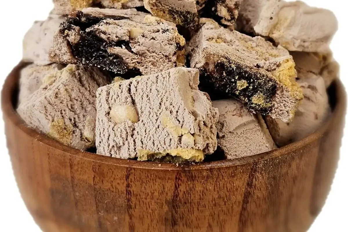 طرز تهیه بستنی خشک بادام‌زمینی