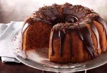 کیک شکلاتی با شیرعسلی