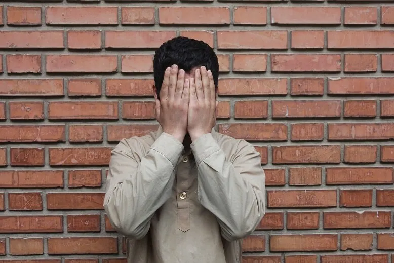 مردی که فقط لندکروز می‌دزدید
