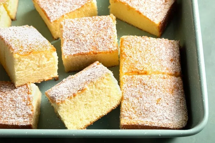 طرز تهیه کیک ساده با شیر