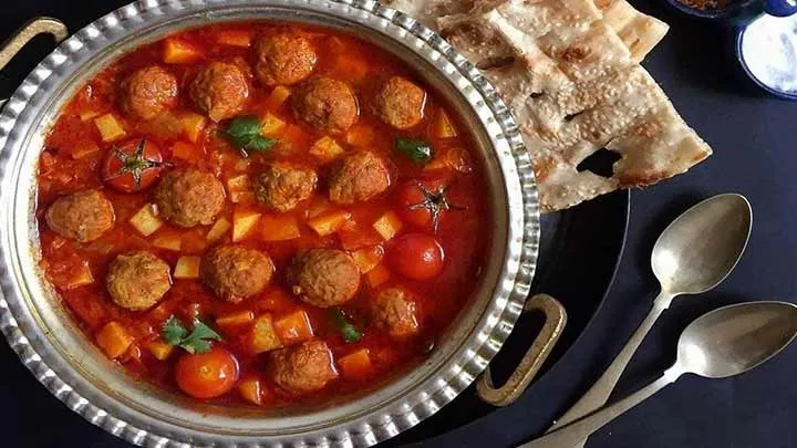 طرز تهیه شفته اراکی با گوشت و آرد نخودچی3