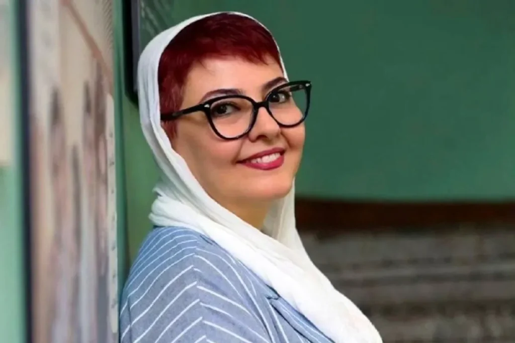 از کودکی تا 51 سالگی آناهیتا همتی بازیگر سریال خانه به دوش (عکس)