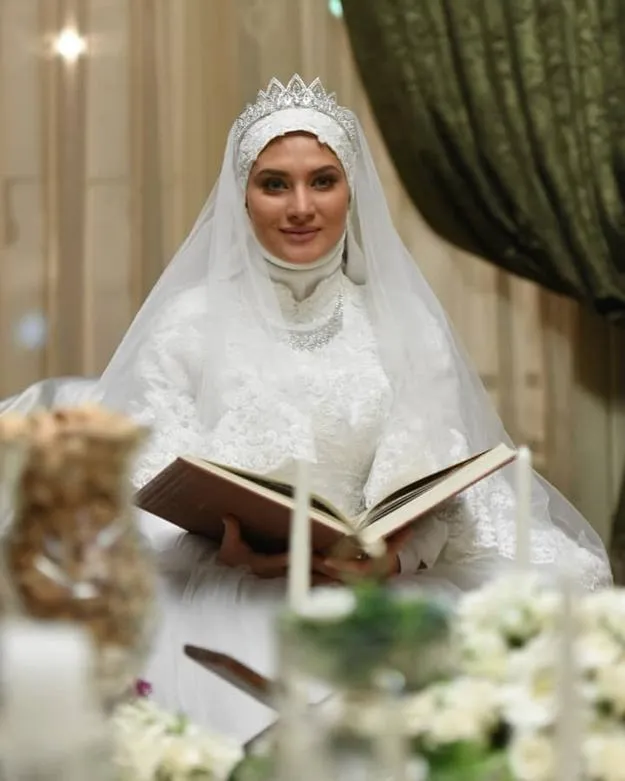 ساناز سعیدی بازیگر سریال تلویزیونی