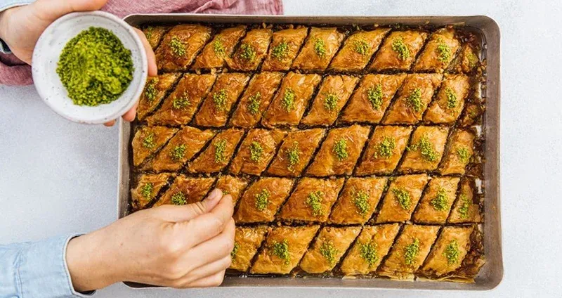 طرز تهیه باقلوا یزدی ویژه عید نوروز1