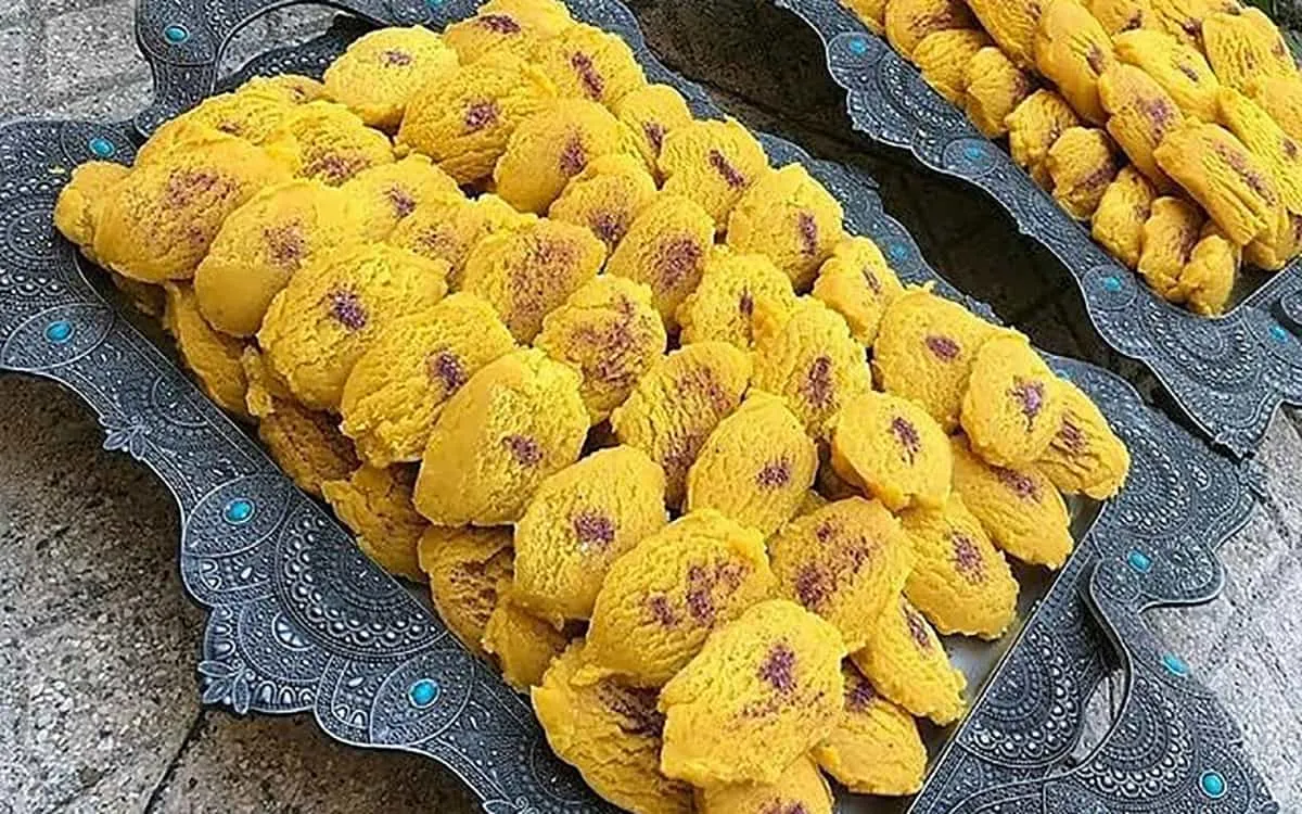 طرز تهیه حلوا نثار زعفرانی