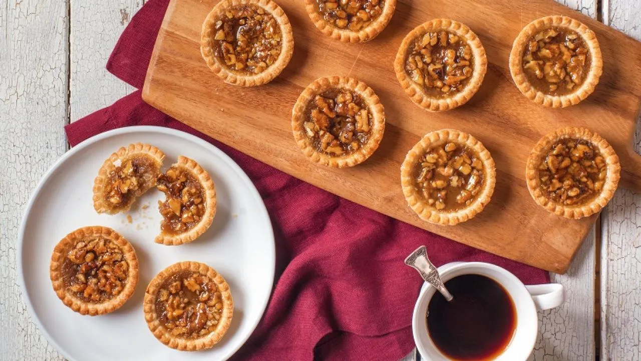 طرز تهیه مینی تارت آجیلی مناسب عید1