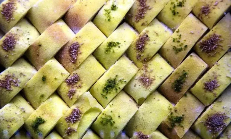 طرز تهیه نان یوخه شیرازی برای نوروز