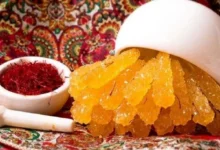 دمنوش لیموعمانی با گل‌گاوزبان و نبات